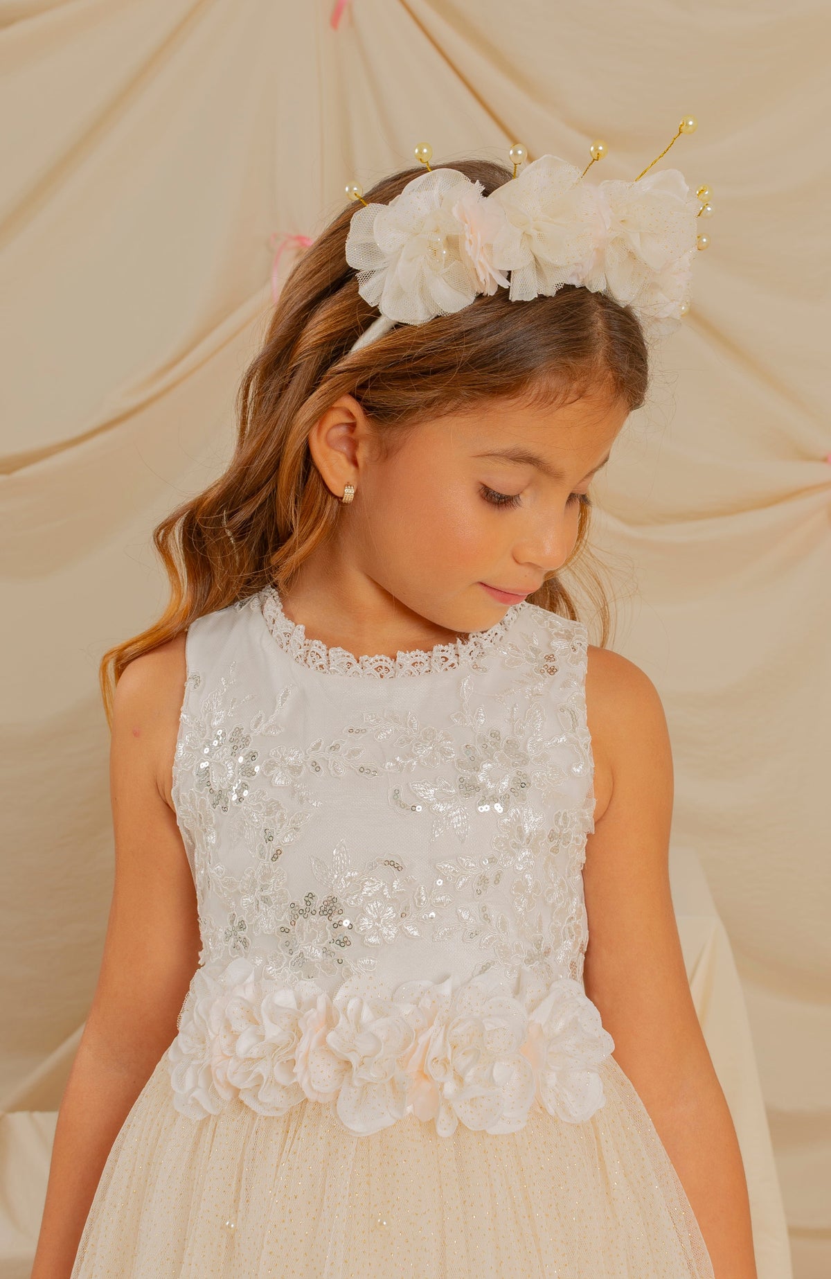 Vestido para bebita Alma Beige