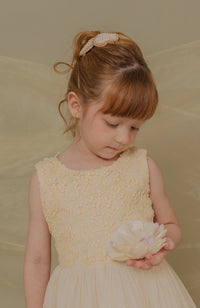 Vestido para Bebita Libros Beige